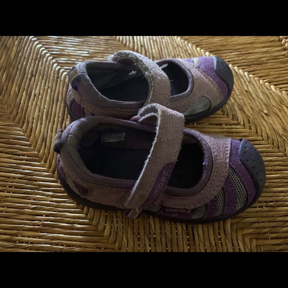 Girls Sandals - Picture 2 of 3